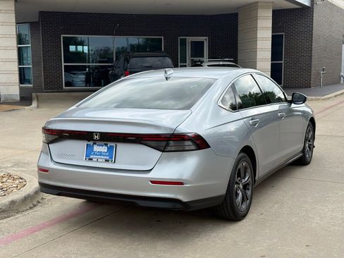 Used 2023 Honda Accord EX image 5