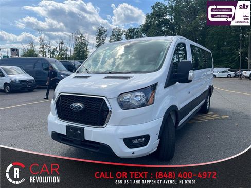 Used 2024 Ford Transit 350 XLT RWD image 3