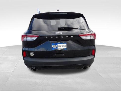 Certified 2021 Ford Escape SE w/ SE Sport Appearance Package image 6