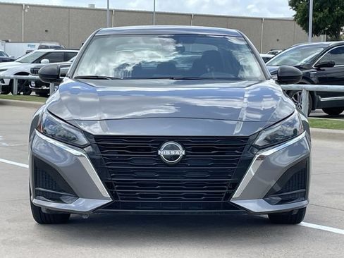 Used 2024 Nissan Altima 2.5 SV FWD image 7