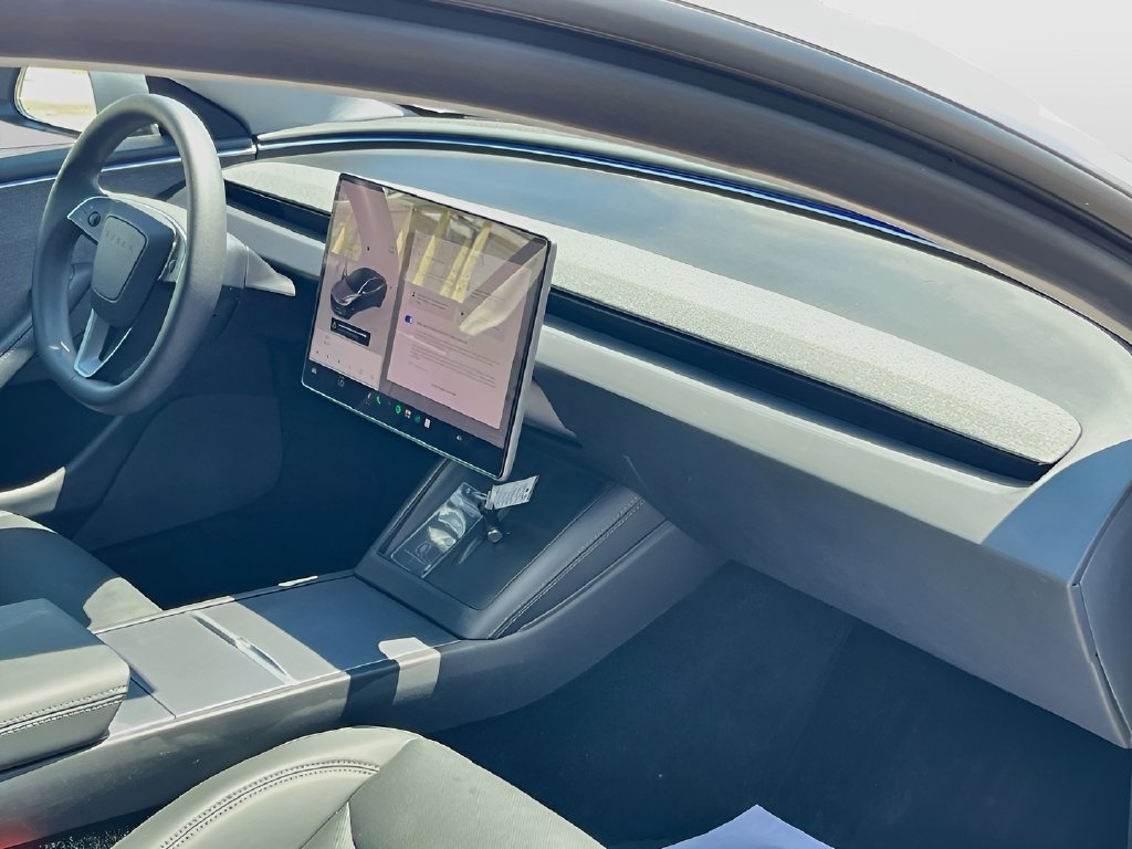 Used 2025 Tesla Model 3 Long Range RWD image 31