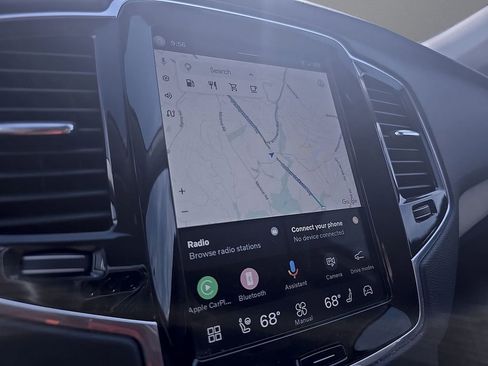 Certified 2025 Volvo XC90 B6 Plus AWD/4WD image 33