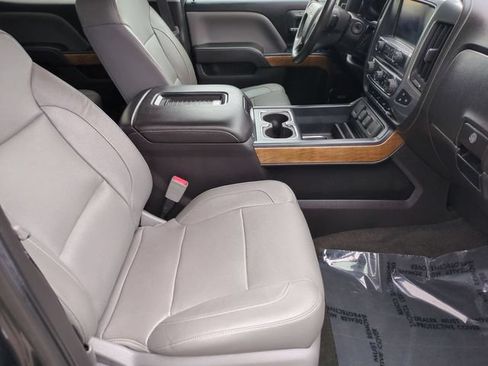 Used 2017 Chevrolet Silverado 1500 LTZ w/ LTZ Plus Package AWD/4WD image 35