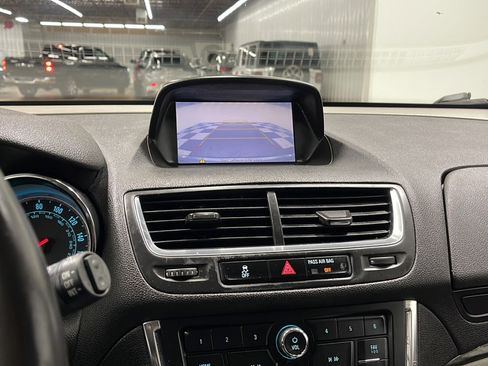 Used 2016 Buick Encore Leather FWD image 9