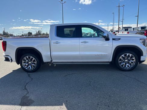 Used 2024 GMC Sierra 1500 Denali w/ Denali Reserve Package image 4