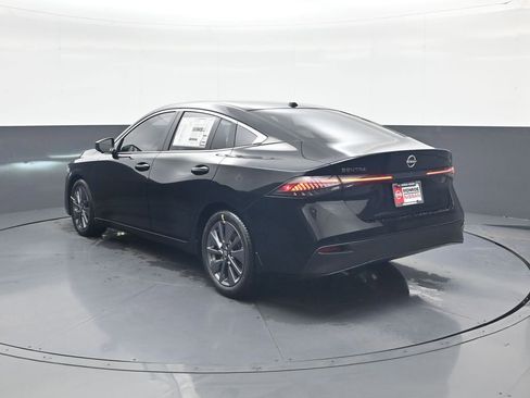 New 2026 Nissan Sentra SL w/ Floor Mat Package FWD image 5
