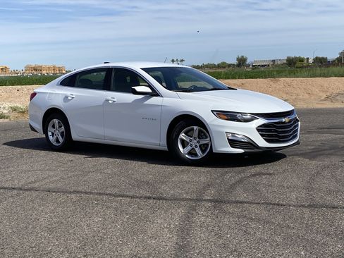 Used 2025 Chevrolet Malibu LS FWD image 31