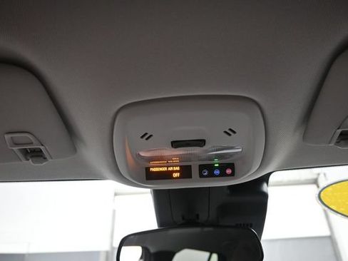 Used 2025 Chevrolet Trax LT w/ Driver Confidence Package FWD image 13
