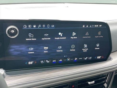 New 2025 Chevrolet Suburban Premier image 39