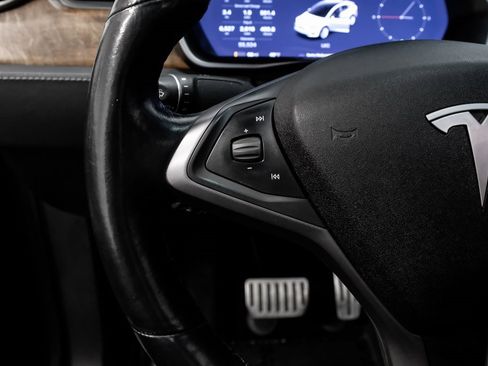 Used 2018 Tesla Model X P100D image 16