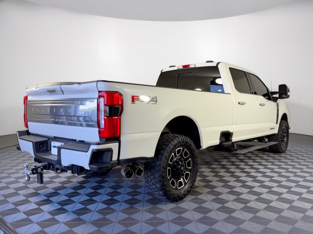 Used 2023 Ford F350 Platinum AWD/4WD image 9