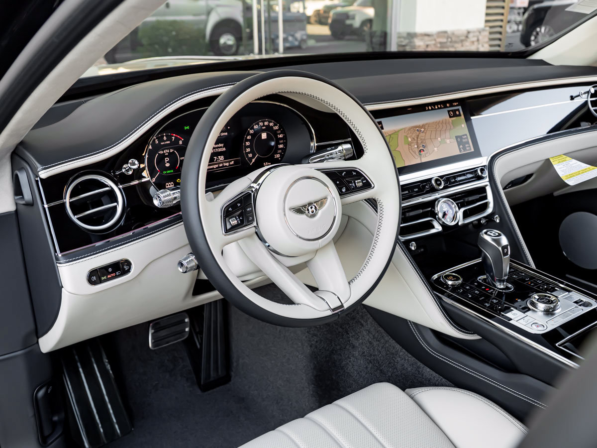 Used 2026 Bentley Flying Spur V8 AWD/4WD image 4
