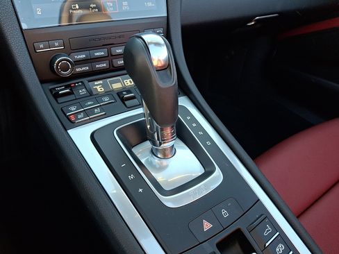 Used 2024 Porsche 718 Boxster image 13