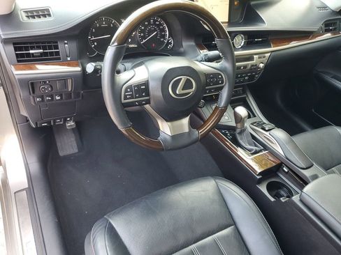Used 2016 Lexus ES 350 image 19