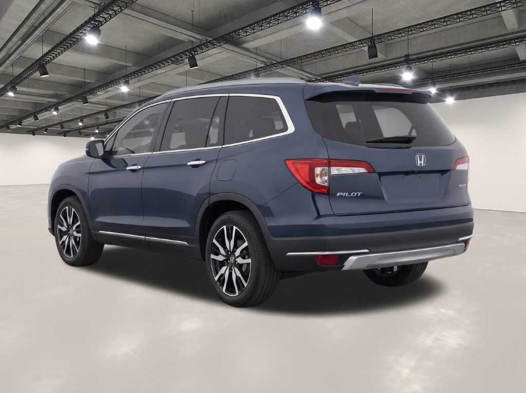 Used 2020 Honda Pilot Touring image 3
