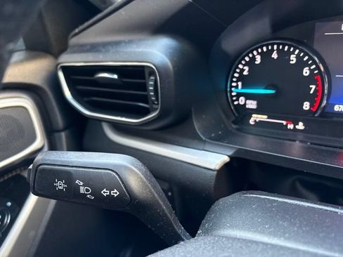 Used 2021 Ford Explorer XLT w/ Equipment Group 202A RWD image 22