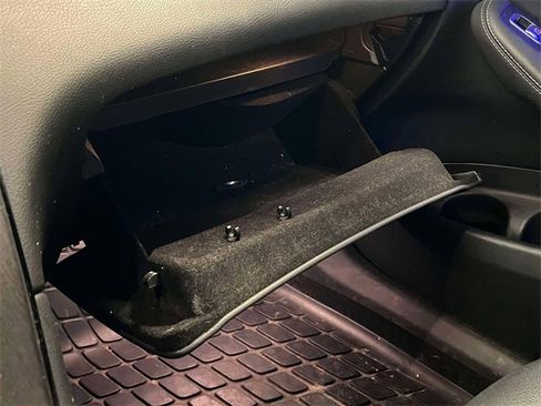 Certified 2022 Mercedes-Benz GLC 300 4MATIC image 33