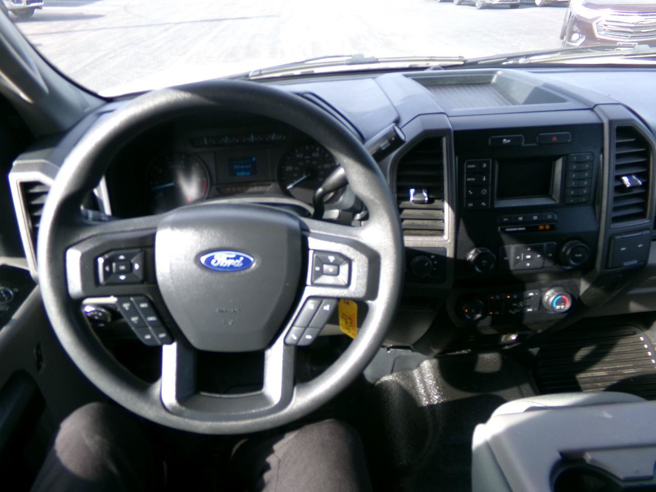 Used 2022 Ford F250 XL w/ Power Equipment Group AWD/4WD image 15