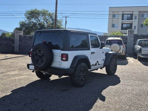 Used 2023 Jeep Wrangler Sport AWD/4WD image 5