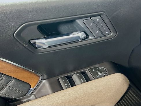 New 2026 GMC Canyon Denali image 15