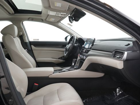 Used 2018 Honda Accord EX-L image 11