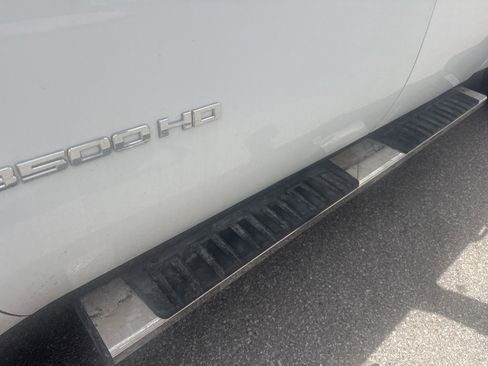 Used 2011 GMC Sierra 3500 SLE image 15