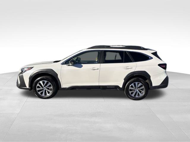 Used 2024 Subaru Outback Premium AWD/4WD image 3