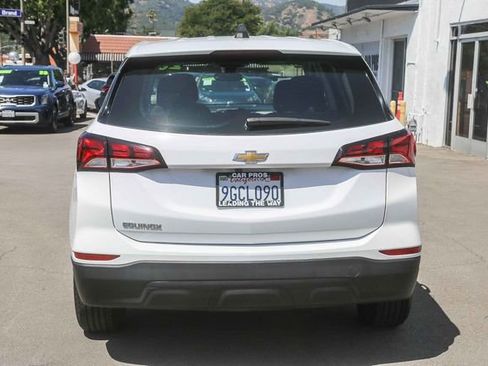 Used 2023 Chevrolet Equinox LS FWD image 9