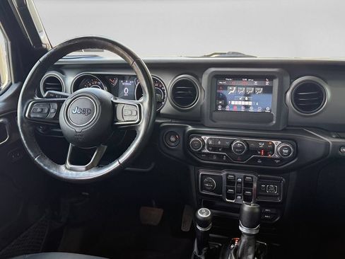 Certified 2022 Jeep Gladiator Sport AWD/4WD image 15