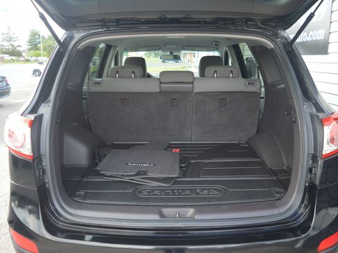 Used 2011 Hyundai Santa Fe GLS image 9