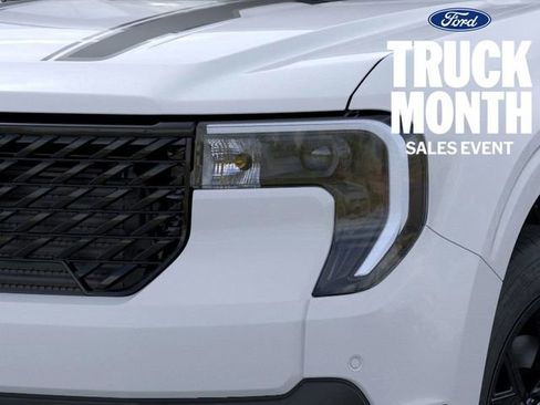 New 2026 Ford Maverick Lariat w/ Black Appearance Package image 19