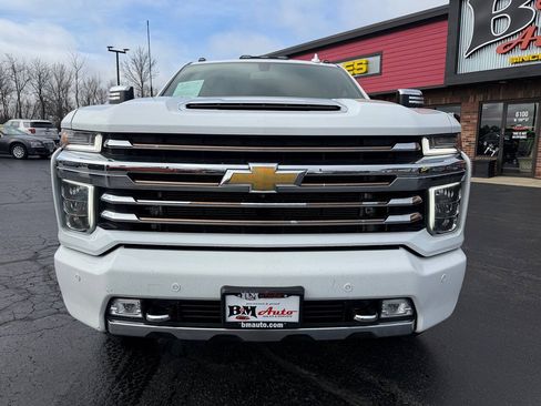 Used 2021 Chevrolet Silverado 2500 High Country AWD/4WD image 2