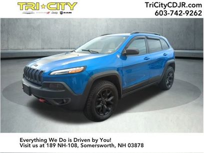 Used 2017 Jeep Cherokee Trailhawk w/ Comfort/Convenience Group