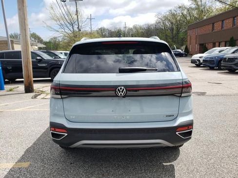 New 2026 Volkswagen Taos SE AWD/4WD image 5