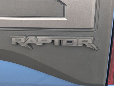 Used 2019 Ford F150 Raptor w/ Equipment Group 802A Luxury AWD/4WD image 12