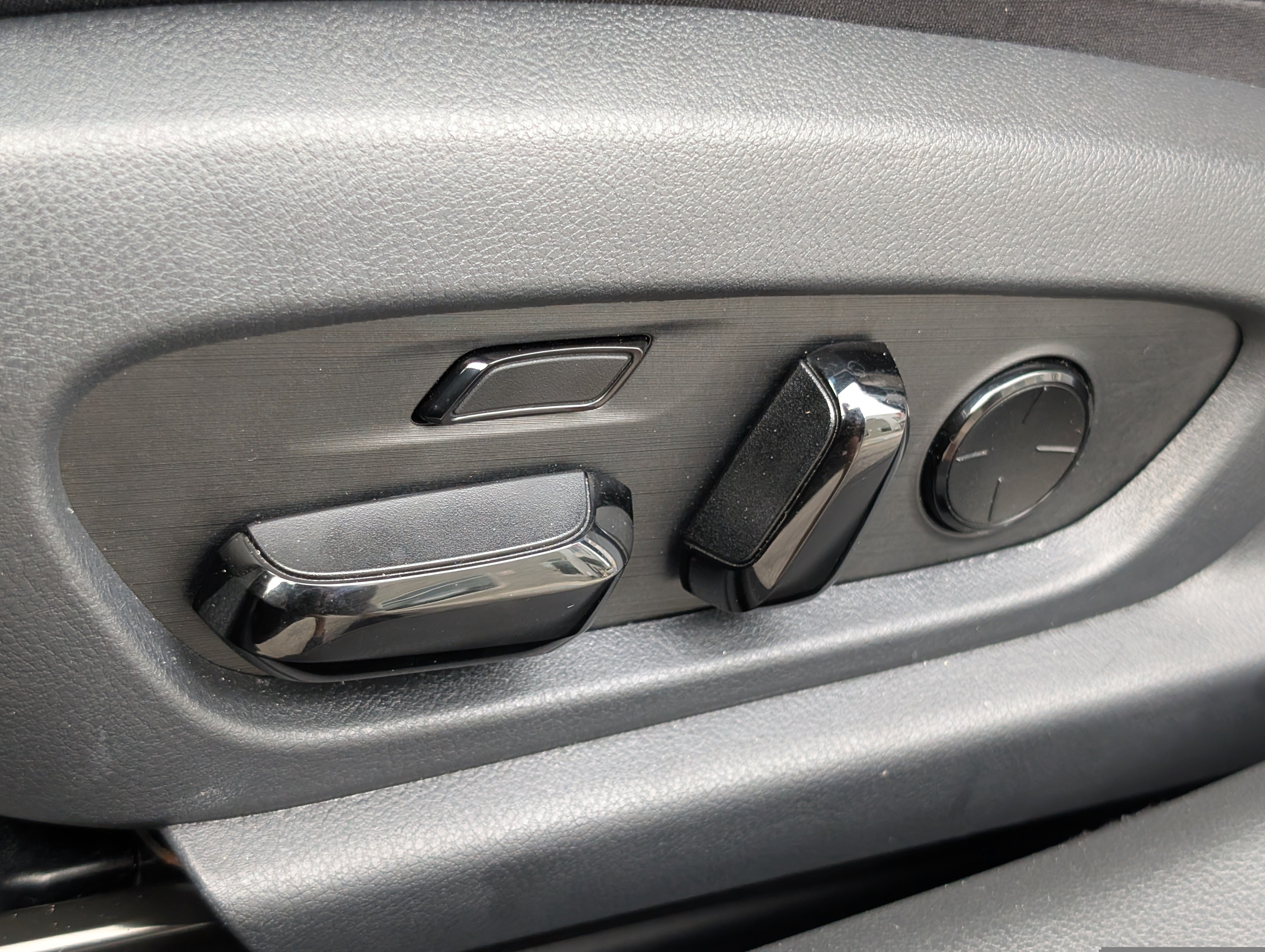 Used 2025 Lexus ES 350 Ultra Luxury FWD image 21