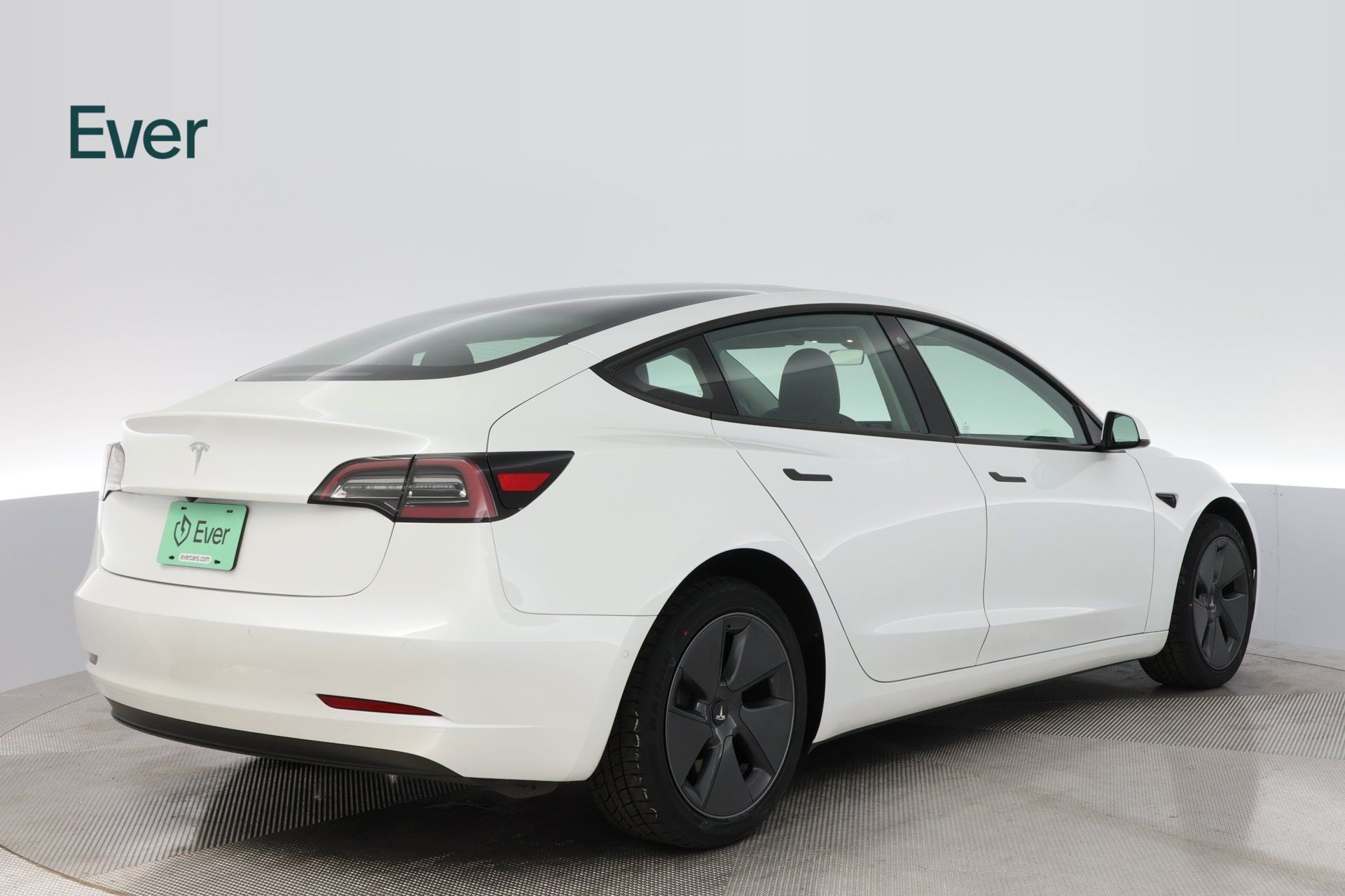 Used 2021 Tesla Model 3 Standard Range Plus RWD image 3