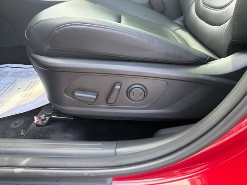 Certified 2025 Hyundai Tucson SEL AWD/4WD image 16