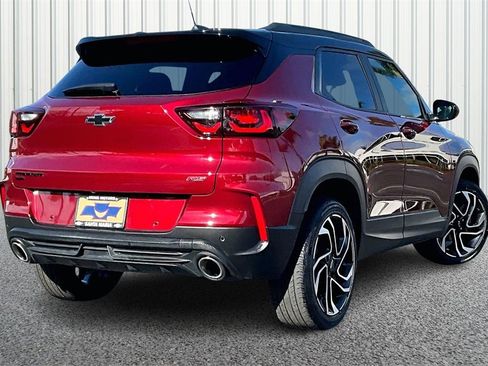 Used 2024 Chevrolet TrailBlazer RS w/ Driver Confidence Package image 25