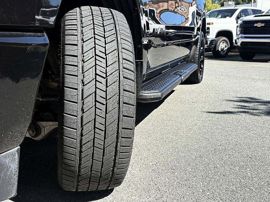 Used 2023 RAM 1500 Laramie RWD image 26