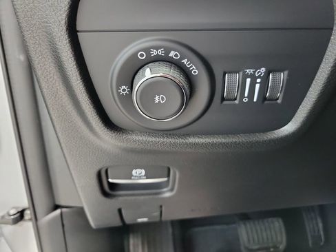 New 2025 Jeep Grand Cherokee L Limited w/ Trailer Tow Package image 29