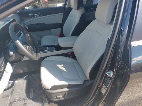 New 2026 Kia Sportage EX image 17