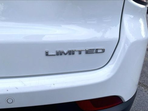 Used 2025 Jeep Compass Limited AWD/4WD image 25