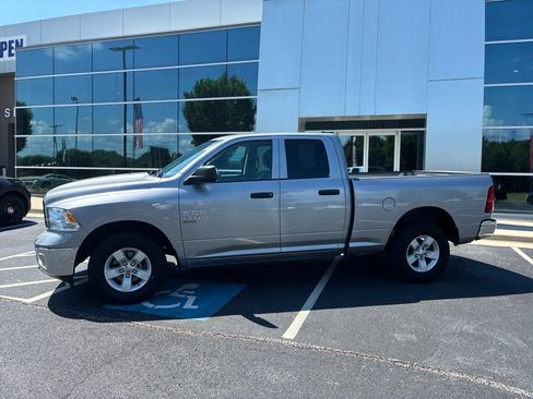 Used 2024 RAM 1500 Classic SLT AWD/4WD image 2