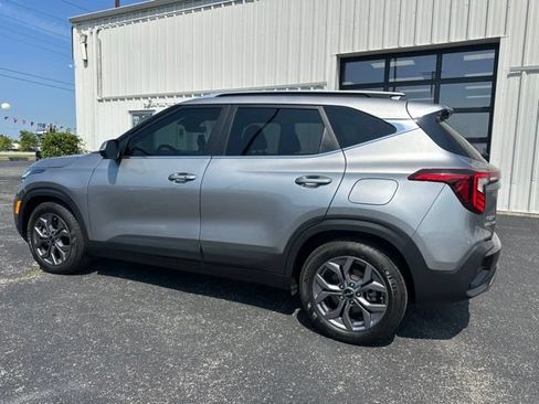 Used 2024 Kia Seltos S AWD/4WD image 13