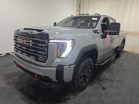 Used 2025 GMC Sierra 2500 AT4 w/ Technology Package AWD/4WD image 1