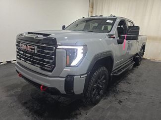 Used 2025 GMC Sierra 2500 AT4 w/ Technology Package AWD/4WD video 1