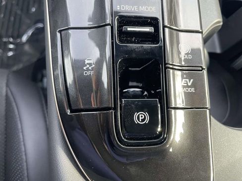 New 2026 Toyota Crown XLE image 40