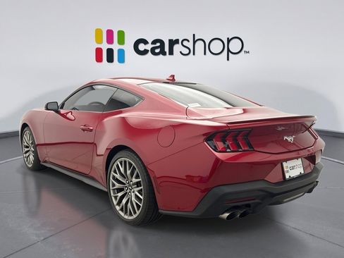 Used 2024 Ford Mustang Premium image 3