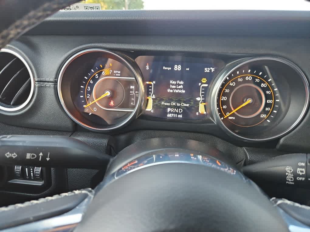 Used 2020 Jeep Wrangler Unlimited Sahara AWD/4WD image 19